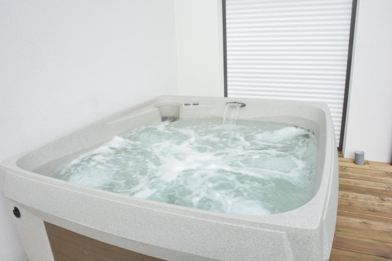 Maison A 200M Des Plages Avec Jacuzzi Tregunc Luaran gambar